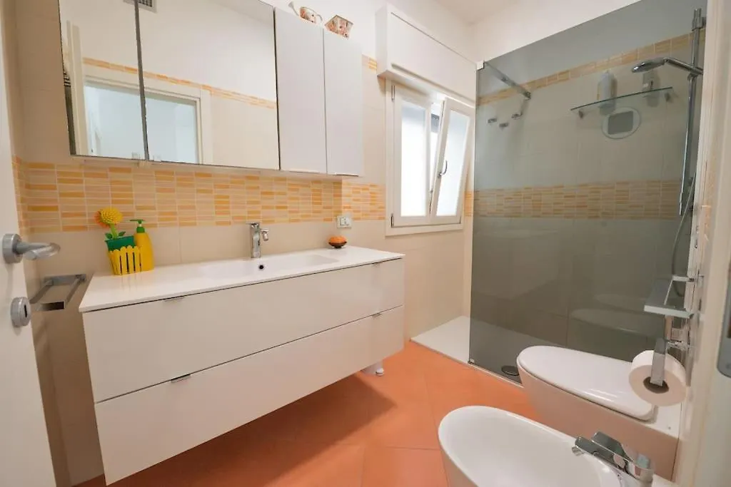 Holiday home Halaveli Home Llido Degli Estensi Italy